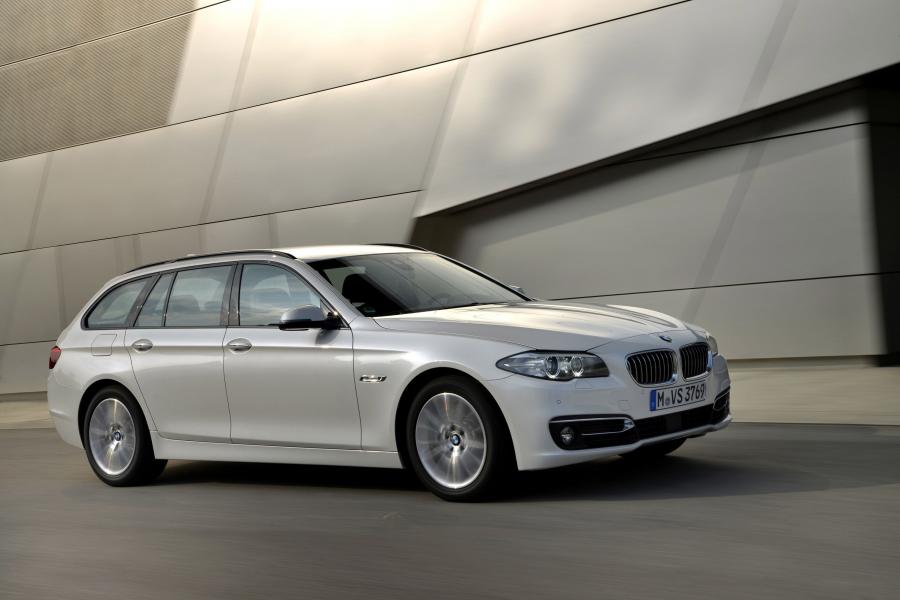  BMW 520d Touring 2014 года  (фото 10 из 46)